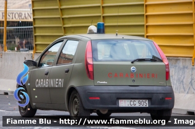 Fiat Punto III serie
Carabinieri
Polizia Militare presso l'Esercito Italiano
EI CG 905
Parole chiave: Fiat / Punto_IIIserie / EICG905