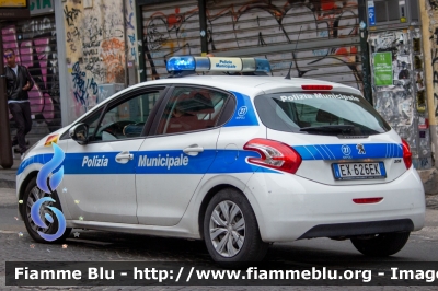 Peugeot 208
Polizia Municipale 
Comune di Napoli
Parole chiave: Peugeot 208