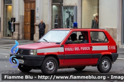 Fiat Panda 4x4 II serie
Vigili del Fuoco
Comando Provinciale di Roma
Via Genova-Centrale
VF 24670
Parole chiave: Fiat Panda_4x4_IIserie VF24670