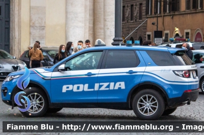 Land Rover Discovery Sport
Polizia di Stato
Unità Cinofile
Allestimento Marazzi
Decorazione Grafica Artlantis
POLIZIA M1326
Parole chiave: Land-Rover Discovery_Sport POLIZIAM1326