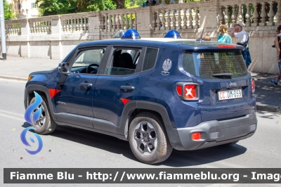 Jeep Renegade
Carabinieri
Reggimento Corazzieri
CC DM 059
Parole chiave: Jeep Renegade CCDM059