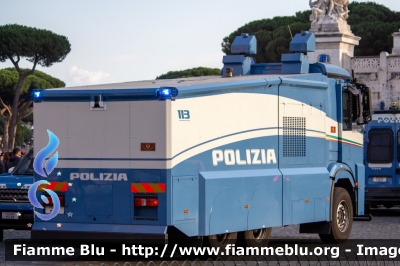 Mercedes Benz Arocs
Polizia di Stato
I Reparto Mobile di Roma
Idrante Allestimento BAI
Decorazione Grafica Artlantis
POLIZIA M2781
Parole chiave: Mercedes-Benz / Arocs / POLIZIAM2781