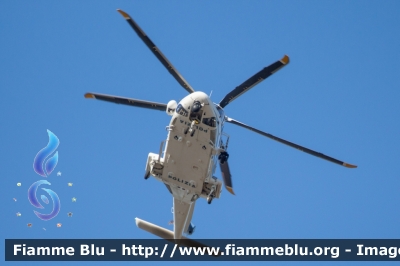 Agusta Westland AW139
Polizia di Stato
Servizio Aereo
I Reparto Volo - Roma
PS 114
Parole chiave: Agusta-Westland AW139 PS114