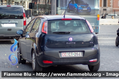 Fiat Punto Evo
Carabinieri
Comando Carabinieri Banca d'Italia
CC CT 264
Parole chiave: Fiat / Punto_Evo / CCCT264