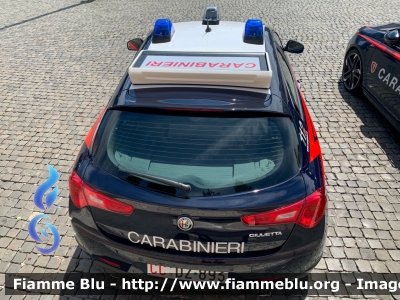 Alfa Romeo Nuova Giulietta restyle
Carabinieri
Nucleo Operativo Radiomobile
Allestimento NCT Nuova Carrozzeria Torinese
Decorazione Grafica Artlantis
CC DZ 893
Parole chiave: Alfa-Romeo / Nuova_Giulietta_restyle / CCDZ893