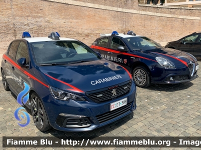 Alfa Romeo Nuova Giulietta restyle
Carabinieri
Nucleo Operativo Radiomobile
Allestimento NCT Nuova Carrozzeria Torinese
Decorazione Grafica Artlantis
CC DZ 893
Parole chiave: Alfa-Romeo / Nuova_Giulietta_restyle / CCDZ893