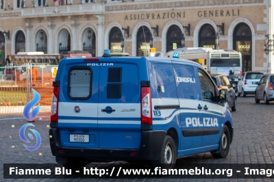 Fiat Scudo IV serie
Polizia di Stato
Unità Cinofile
Allestimento Elevox
POLIZIA M0500
Parole chiave: Fiat / / / Scudo_IVserie / / / POLIZIAM3204