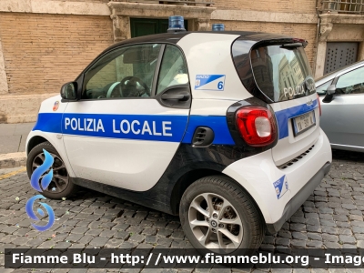 Smart Fortwo III serie
Polizia Locale Anzio (RM)
Codice Automezzo: 6
POLIZIA LOCALE YA 319 AL
Parole chiave: Smart Fortwo_IIIserie POLIZIALOCALEYA319AL