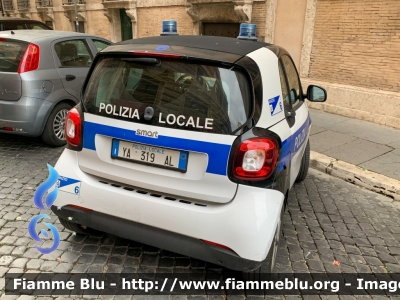 Smart Fortwo III serie
Polizia Locale Anzio (RM)
Codice Automezzo: 6
POLIZIA LOCALE YA 319 AL
Parole chiave: Smart Fortwo_IIIserie POLIZIALOCALEYA319AL