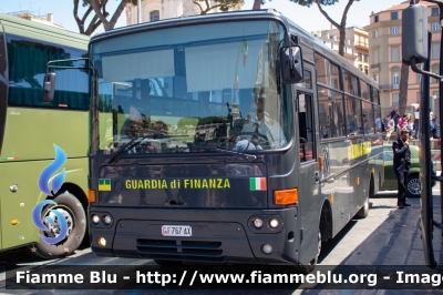 Iveco Cacciamali 100E21
Guardia di Finanza
GdiF 767 AX
Parole chiave: Iveco Cacciamali_100E21 GdiF767AX