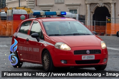 Fiat Grande Punto
Vigili del Fuoco
Comando Provinciale di Roma
Scuole Centrali Antincendio Roma Capannelle
VF 25060
Parole chiave: Fiat / Grande_Punto / VF25060