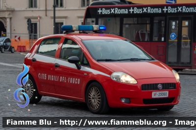 Fiat Grande Punto
Vigili del Fuoco
Comando Provinciale di Roma
Scuole Centrali Antincendio Roma Capannelle
VF 25060
Parole chiave: Fiat / Grande_Punto / VF25060