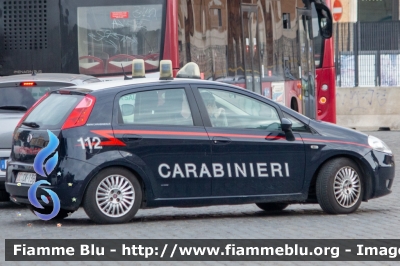 Fiat Grande Punto 
Carabinieri 
CC CK 136
Parole chiave: Fiat / Grande_Punto / CCCK136