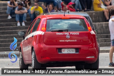 Fiat Punto VI serie
Vigili del Fuoco
Comando Provinciale di Roma
VF 29260
Parole chiave: Fiat Punto_VIserie VF29260