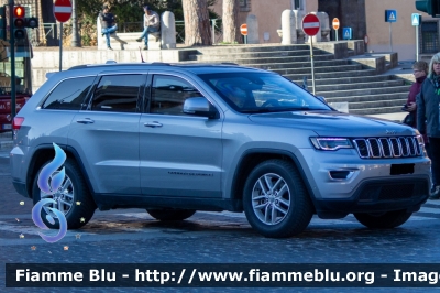 Jeep Grand Cherokee
Vettura utilizzata nelle Scorte
Parole chiave: Jeep Grand_Cherokee