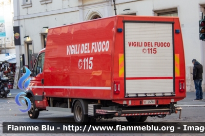 Iveco Daily IV serie restyle
Vigili del Fuoco
Comando Provinciale di Roma
Carro Sollevamenti Allestimento Baggio & De Sordi
Esemplare unico
VF 26701
Parole chiave: Iveco Daily_IVserie_restyle VF26701