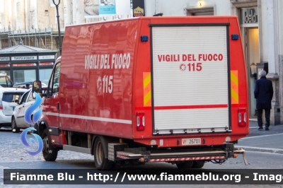 Iveco Daily IV serie restyle
Vigili del Fuoco
Comando Provinciale di Roma
Carro Sollevamenti Allestimento Baggio & De Sordi
Esemplare unico
VF 26701
Parole chiave: Iveco Daily_IVserie_restyle VF26701