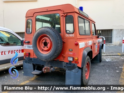 Land Rover Defender 90
Vigili del Fuoco
Comando Provinciale di Roma
Nucleo NBCR
VF 19609
Parole chiave: Land-Rover Defender_90 VF19609