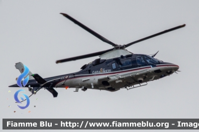 Agusta A109 Nexus
Carabinieri
Raggruppamento Aeromobili
Centro Elicotteri di Pratica di Mare (RM)
Fiamma 51
Parole chiave: Agusta / A109_Nexus / CC51 Fiamme51