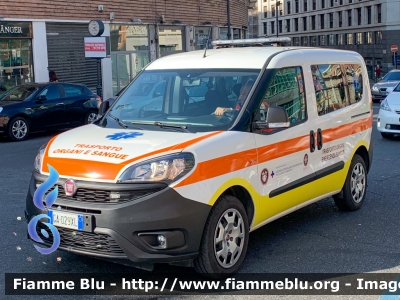 Fiat Doblò IV serie
Policlinico di Roma - Umberto I
Trasporto Organi Emergenza Sangue
Allestimento On-site
Parole chiave: Fiat Doblò_IVserie