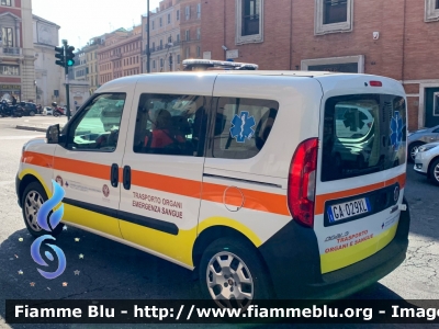 Fiat Doblò IV serie
Policlinico di Roma - Umberto I
Trasporto Organi Emergenza Sangue
Allestimento On-site
Parole chiave: Fiat Doblò_IVserie