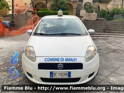 Fiat Grande Punto
Polizia Municipale
Comune di Amalfi (SA)
Parole chiave: Fiat / / / Grande_Punto