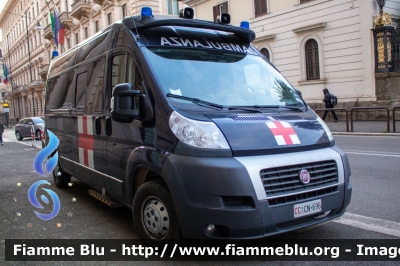 Fiat Ducato X250
Carabinieri
Reggimento Corazzieri
Servizio Sanitario
Allestita Odone
CC CN 696
Parole chiave: Fiat Ducato_X250 CCCN696