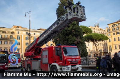 Iveco EuroCargo 180E32 III serie
Vigili del Fuoco
Comando Provinciale di Roma
Via Genova-Centrale
AutoScala M39L da 39 metri allestimento Magirus
VF 27498
Parole chiave: Iveco EuroCargo_180E32_IIIserie VF27498