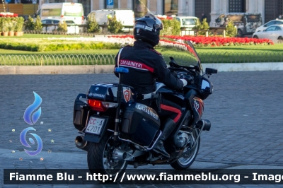 Bmw R1200RT III Serie
Carabinieri
Nucleo Operativo Radiomobile
CC A4701
Parole chiave: Bmw / / / / / / / R1200RT_IIISerie / / / / / / / CCA4701