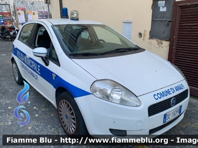 Fiat Grande Punto
Polizia Municipale
Comune di Amalfi (SA)
Parole chiave: Fiat / / / Grande_Punto