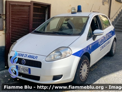 Fiat Grande Punto
Polizia Municipale
Comune di Amalfi (SA)
Parole chiave: Fiat / / / Grande_Punto