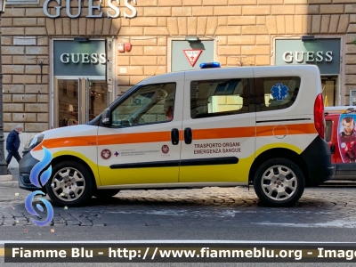 Fiat Doblò IV serie 
Policlinico di Roma - Umberto I
Trasporto Organi Emergenza Sangue
Allestimento On-site
Parole chiave: Fiat / Doblò_IVserie