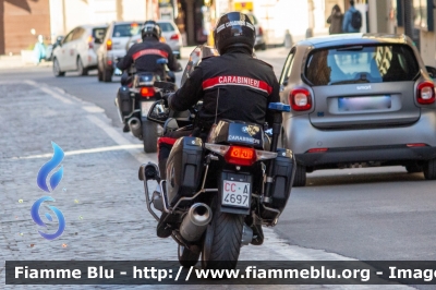 Bmw R1200RT III Serie
Carabinieri
Nucleo Operativo Radiomobile
CC A4697
Parole chiave: Bmw R1200RT_IIISerie CCA4697