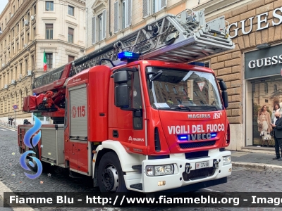 Iveco EuroCargo 180E32 IV serie
Vigili del Fuoco
Comando Provinciale di Roma
Via Genova-Centrale
AutoScala M39L da 39 metri
allestimento Magirus
VF 27498
Parole chiave: Iveco / EuroCargo_180E32_IVserie / VF27498