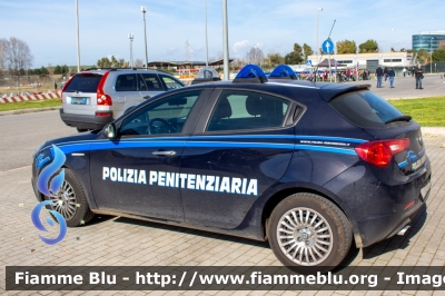 Alfa Romeo Nuova Giulietta restyle
Polizia Penitenziaria
Servizio Traduzioni e Piantonamenti
POLIZIA PENITENZIARIA 006 AG
Parole chiave: Alfa-Romeo / Nuova_Giulietta_restyle / POLIZIAPENITENZIARIA006AG