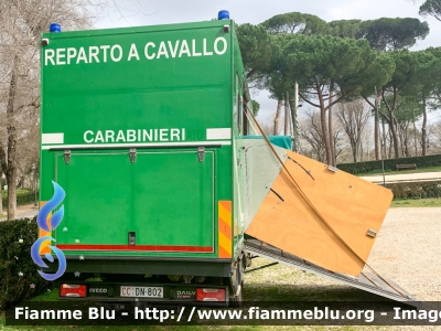 Iveco Daily IV serie
Carabinieri
Comando Carabinieri Unità per la tutela Forestale, Ambientale e Agroalimentare
Trasporto cavalli
Allestimento Elevox
CC DN 802
Parole chiave: Iveco Daily_IVserie CCDN802