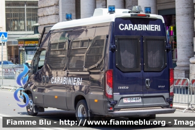 Iveco Daily VI serie
Carabinieri 
VIII Reggimento "Lazio" 
Allestimento Sperotto 
CC DT 693 
Parole chiave: Iveco / Daily_VIserie / CCDI911