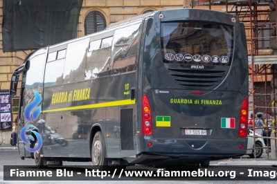 Scania Irizar New Century 12.35
Guardia di Finanza
GdiF 505 BH
Parole chiave: Scania Irizar_New_Century_12.35 GdiF505BH