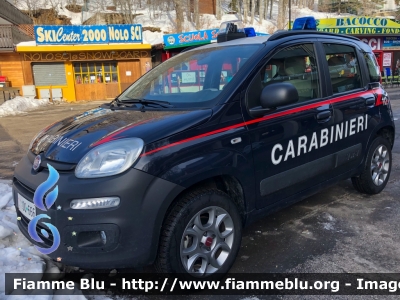 Fiat Nuova Panda 4x4 II serie
Carabinieri
Decorazione Grafica Artlantis
CC DQ 666
Parole chiave: Fiat Nuova_Panda_4X4_IIserie CCDQ666