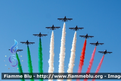 Aermacchi MB339PAN
Aeronautica Militare Italiana
313° Gruppo Addestramento Acrobatico
Stagione esibizioni 2021
Festa della Liberazione
Parole chiave: Aermacchi MB339PAN