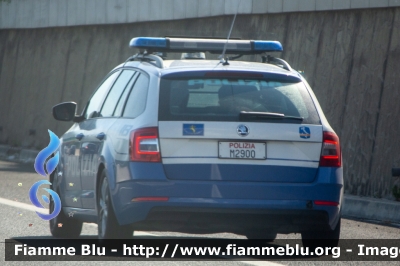 Skoda Octavia Wagon V serie
Polizia di Stato
Polizia Autostradale in servizio sulla rete Autostrade per l'Italia SPA
Allestimento Focaccia
Decorazione Grafica Artlantis
POLIZIA M2900
Parole chiave: Skoda Octavia_Wagon_Vserie POLIZIAM2900