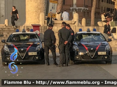 Alfa Romeo Nuova Giulietta restyle
Carabinieri
VIII Battaglione "Lazio"
CC DK 732
CC DK 734
Parole chiave: Alfa-Romeo Nuova_Giulietta_restyle CCDK732 CCDK734