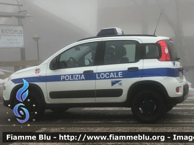 Fiat Nuova Panda 4x4 II serie
Polizia Municipale
Comune di Rieti
POLIZIA LOCALE YA 328 AL
Parole chiave: Fiat Nuova_Panda_4x4_IIserie POLIZIALOCALEYA921AB