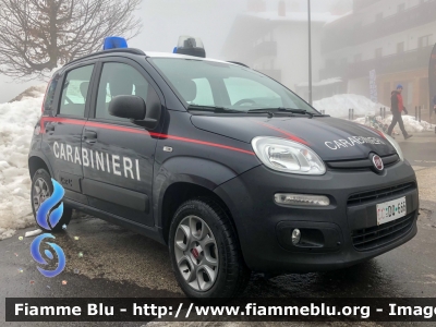 Fiat Nuova Panda 4x4 II serie
Carabinieri
Decorazione Grafica Artlantis
CC DQ 666
Parole chiave: Fiat Nuova_Panda_4X4_IIserie CCDQ666