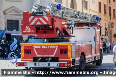 Iveco EuroFire 150E27 I serie
Vigili del Fuoco
Comando Provinciale Roma
Via Genova-Centrale
AutoScala da 30 metri allestita Iveco-Magirus
VF 29528
Parole chiave: Iveco EuroFire_150E27_Iserie VF29528