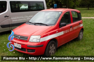 Fiat Nuova Panda I serie
Vigili del Fuoco
Comando Provinciale di Roma
VF 25286
Parole chiave: Fiat Nuova_Panda_Iserie VF25286