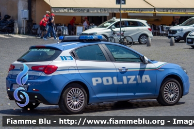 Alfa Romeo Nuova Giulietta restyle
Polizia di Stato
Squadra Volante
Allestimento NCT Nuova Carrozzeria Torinese
Decorazione Grafica Artlantis
POLIZIA M3859
Parole chiave: Alfa-Romeo Nuova_Giulietta_restyle POLIZIAM3859