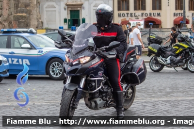 Ducati Multistrada 1260
Carabinieri 
Nucleo Operativo Radiomobile 
Allestimento Focaccia 
CC A7110
Parole chiave: Ducati / / / / / / / Multistrada_1260 / / / / / / / CCA7110 / 