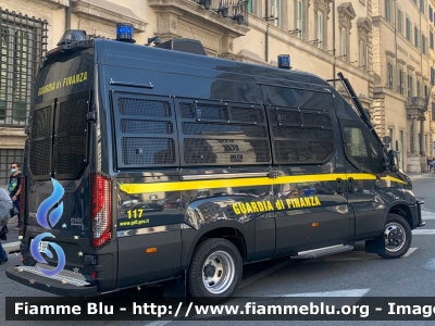 Iveco Daily VI serie
Guardia di Finanza
Automezzo Blindato per Ordine Pubblico
Allestimento Sperotto
Decorazione Grafica Artlantis
GdiF 523 BP
Parole chiave: Iveco / Daily_VIserie / GdiF523BP