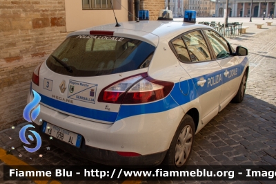 Renault Clio III serie restyle
Polizia Municipale
Comune di Senigallia (AN)
Allestimento Focaccia
POLIZIA LOCALE 038 AL
Parole chiave: Renault Clio_IIIserie_restyle POLIZIALOCALE038AL